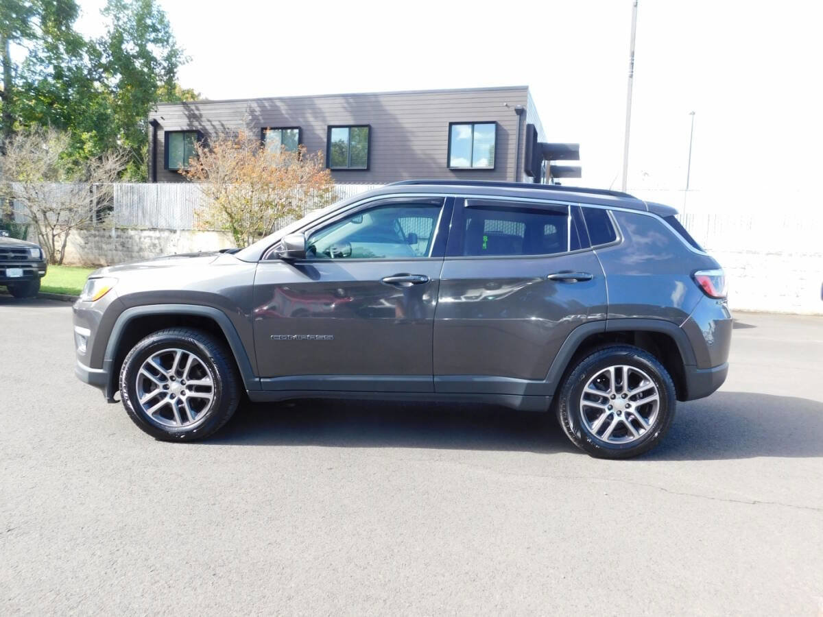 Used 2017 Jeep Compass Latitude w/ Popular Equipment Group image 23