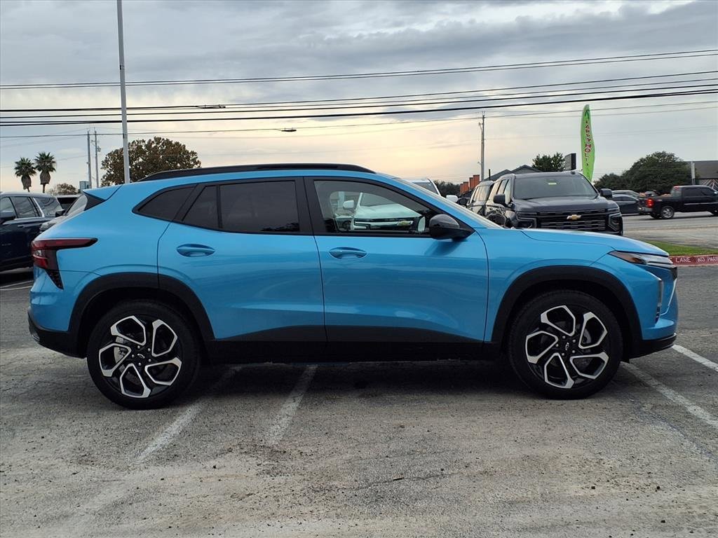 New 2026 Chevrolet Trax RS w/ Sunroof Package image 3