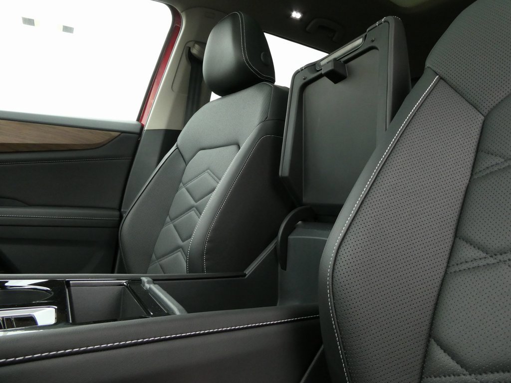 New 2025 Volkswagen Atlas SE image 34