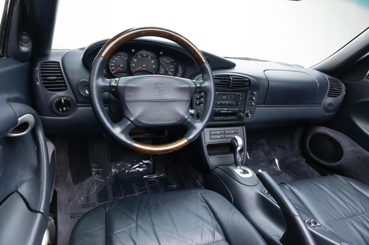 Used 2000 Porsche 911 Cabriolet image 6