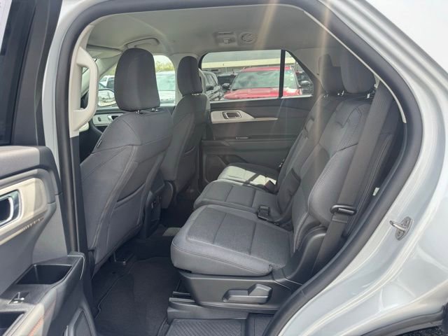 Used 2026 Ford Explorer Active AWD/4WD image 24