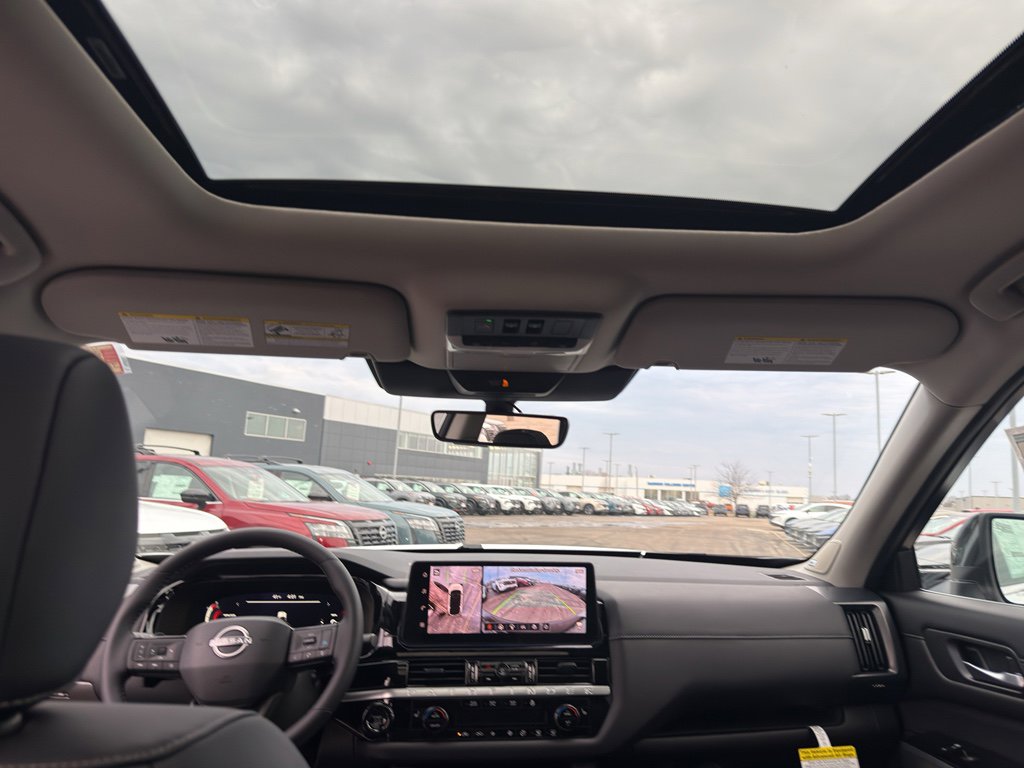 New 2026 Nissan Pathfinder SL image 29