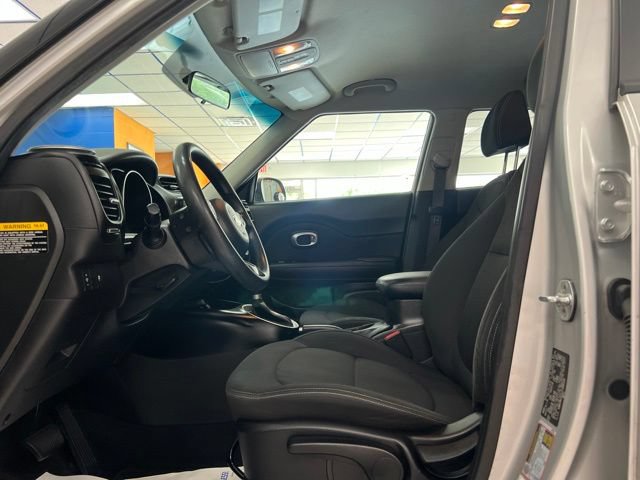 Used 2018 Kia Soul w/ Convenience Package FWD image 17