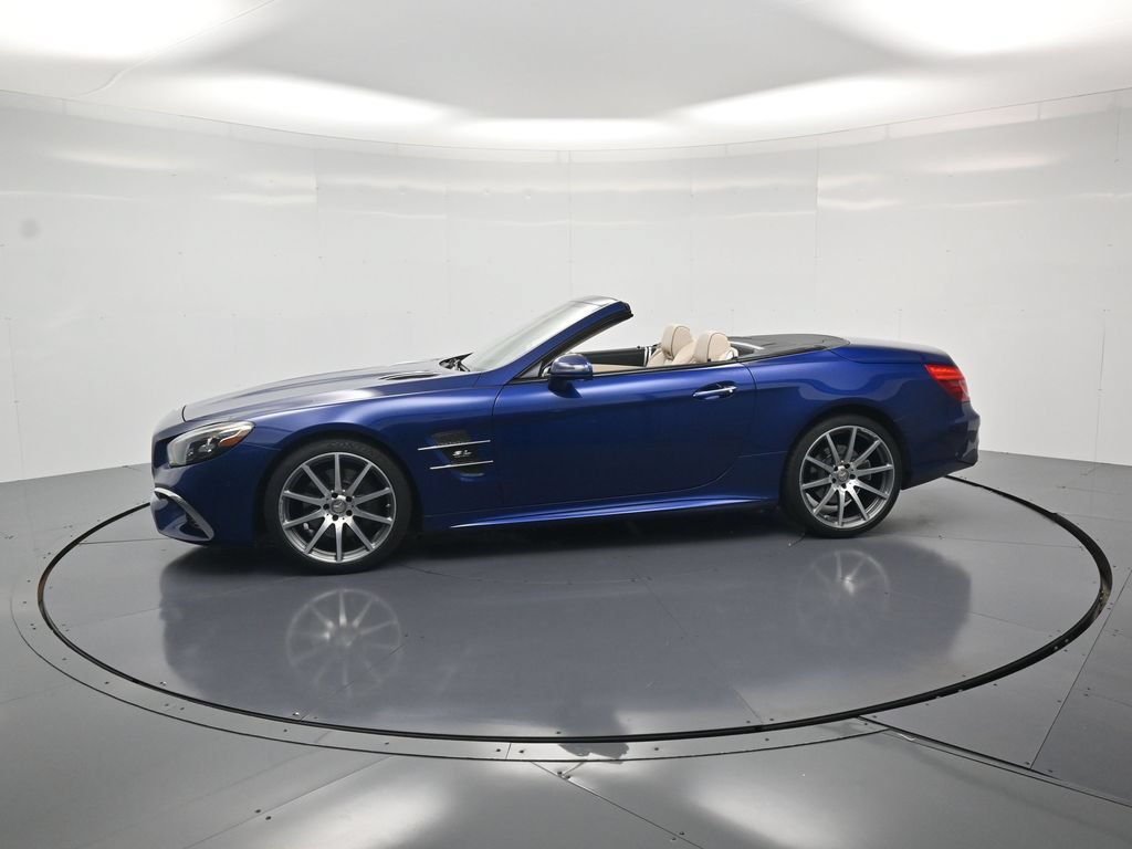 Used 2017 Mercedes-Benz SL 450 image 2