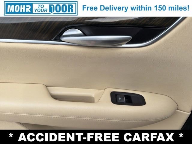 Used 2018 Cadillac XT5 FWD image 30