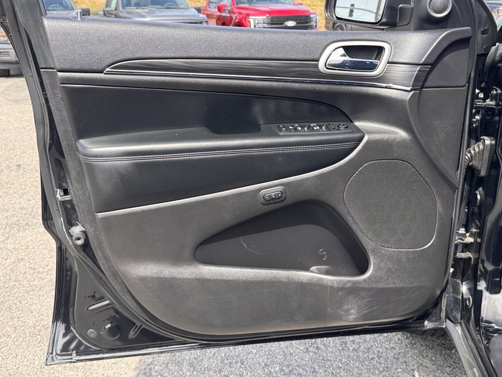 Used 2021 Jeep Grand Cherokee Limited image 15