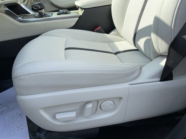 Used 2024 MAZDA CX-90 3.3 Turbo S w/ Premium Plus image 17