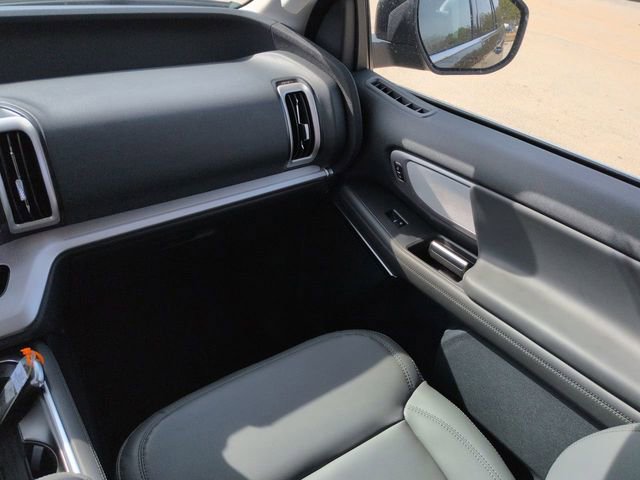 New 2026 Ford Expedition Active image 17