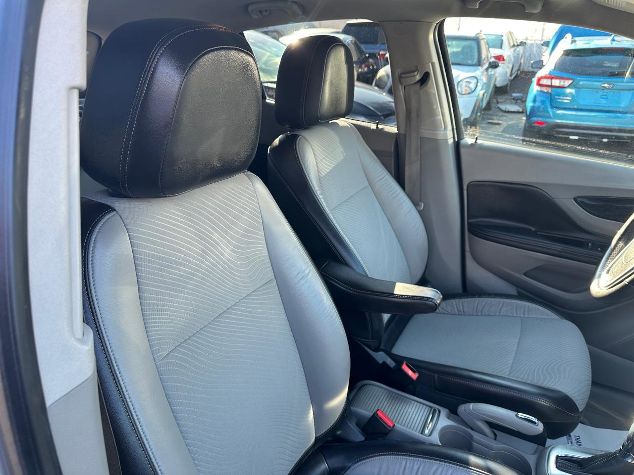 Used 2014 Buick Encore FWD image 16