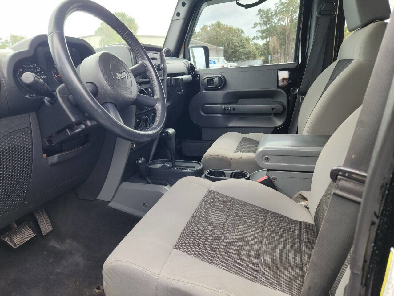 Used 2008 Jeep Wrangler Unlimited X image 7