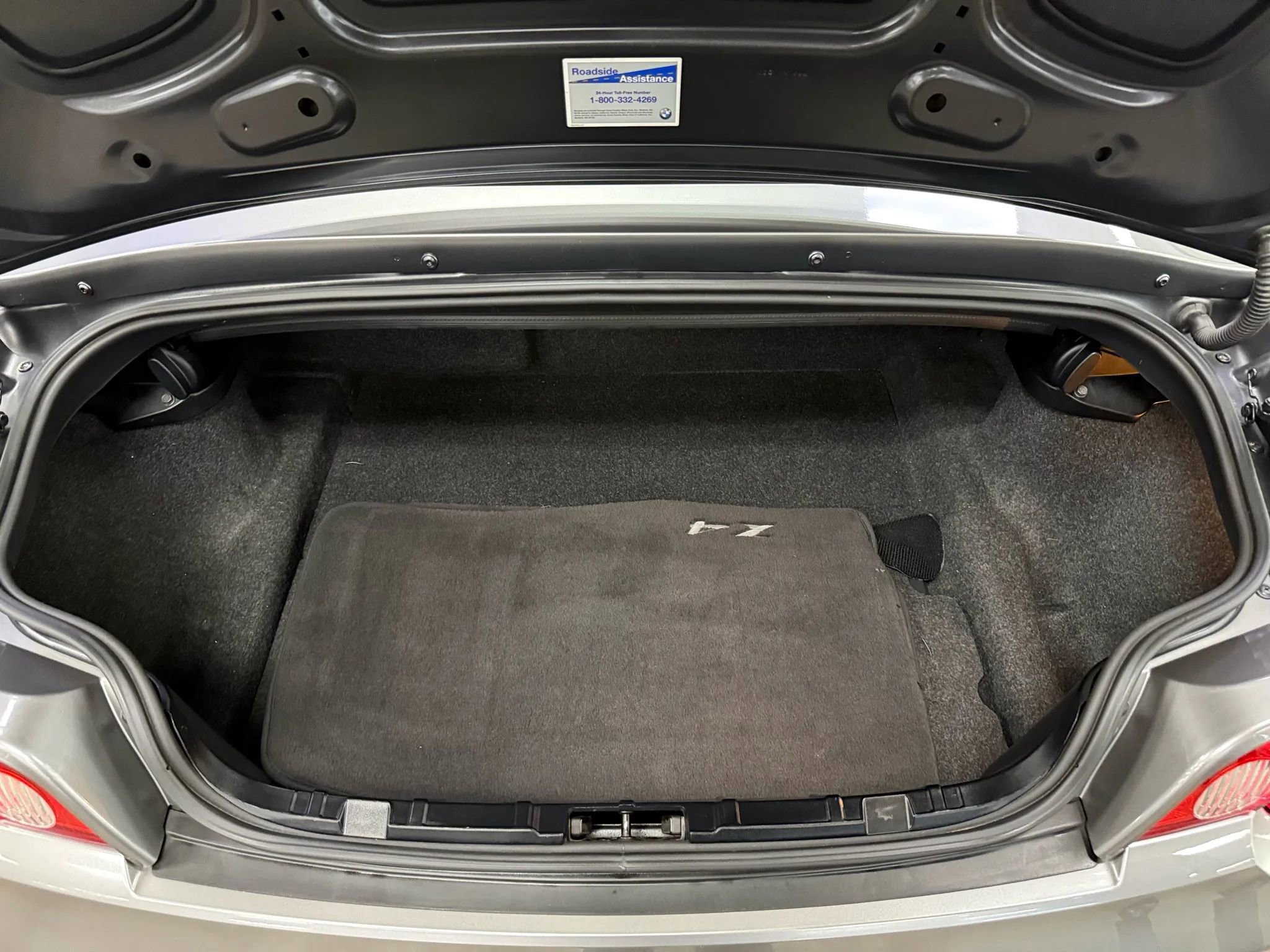 Used 2005 BMW Z4 2.5i image 21