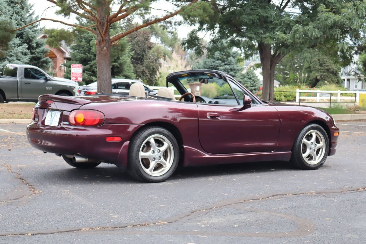 Used 2000 MAZDA MX-5 Miata RWD image 5