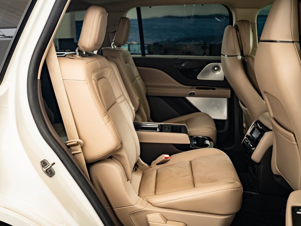 Used 2022 Lincoln Aviator Grand Touring w/ Equipment Group 301A image 45