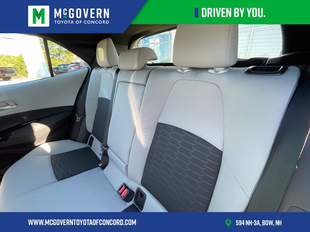 Used 2025 Toyota Corolla SE FWD image 26