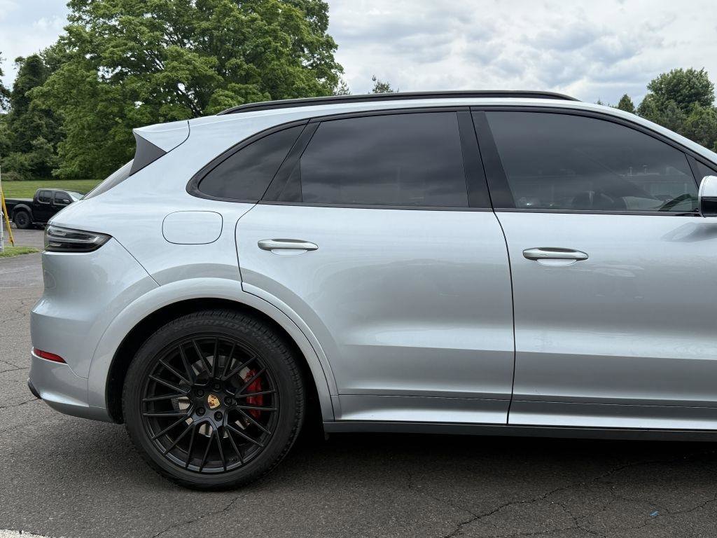 Used 2021 Porsche Cayenne GTS AWD/4WD image 9