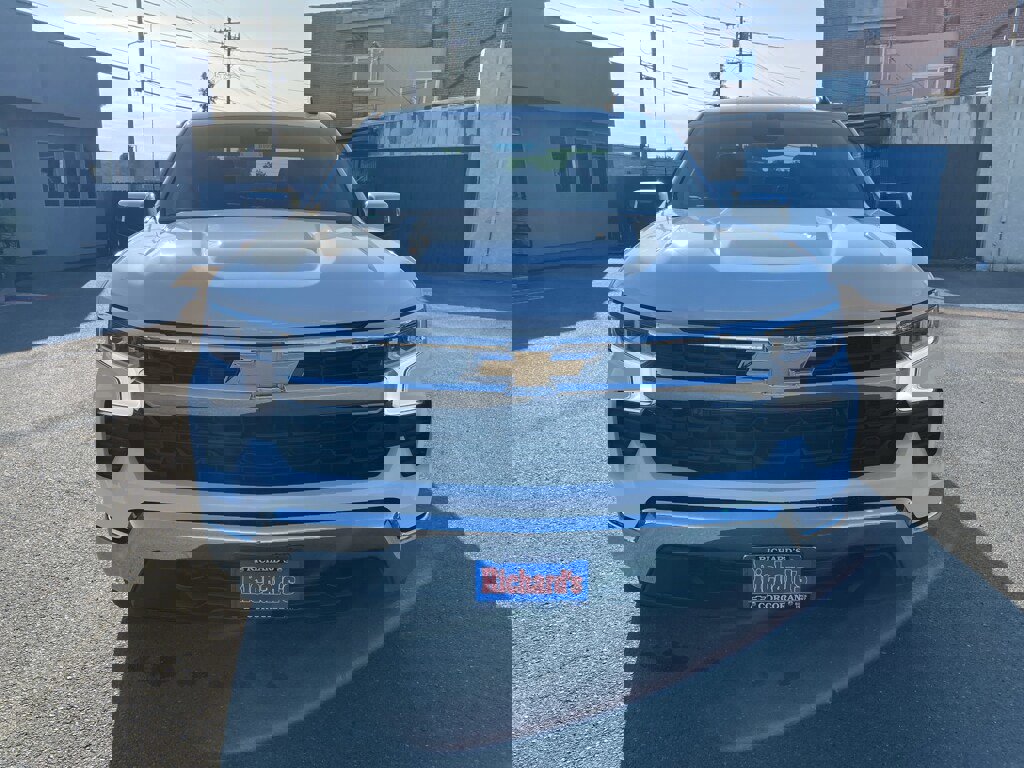 Used 2025 Chevrolet Silverado 1500 LT image 5