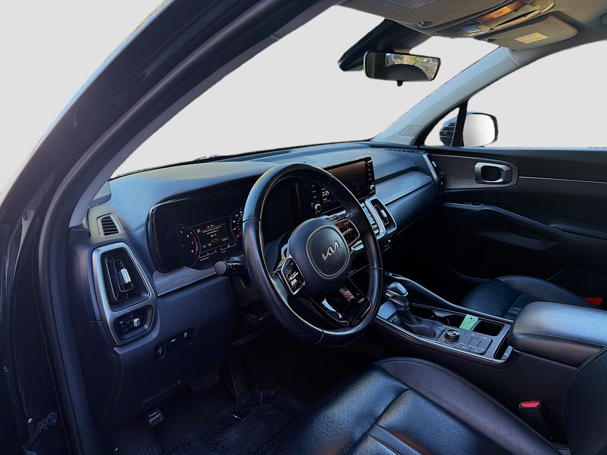 Used 2022 Kia Sorento S image 9