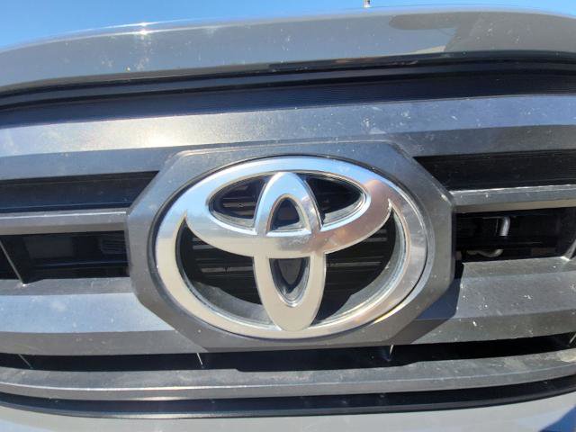 Used 2025 Toyota Tacoma SR image 28