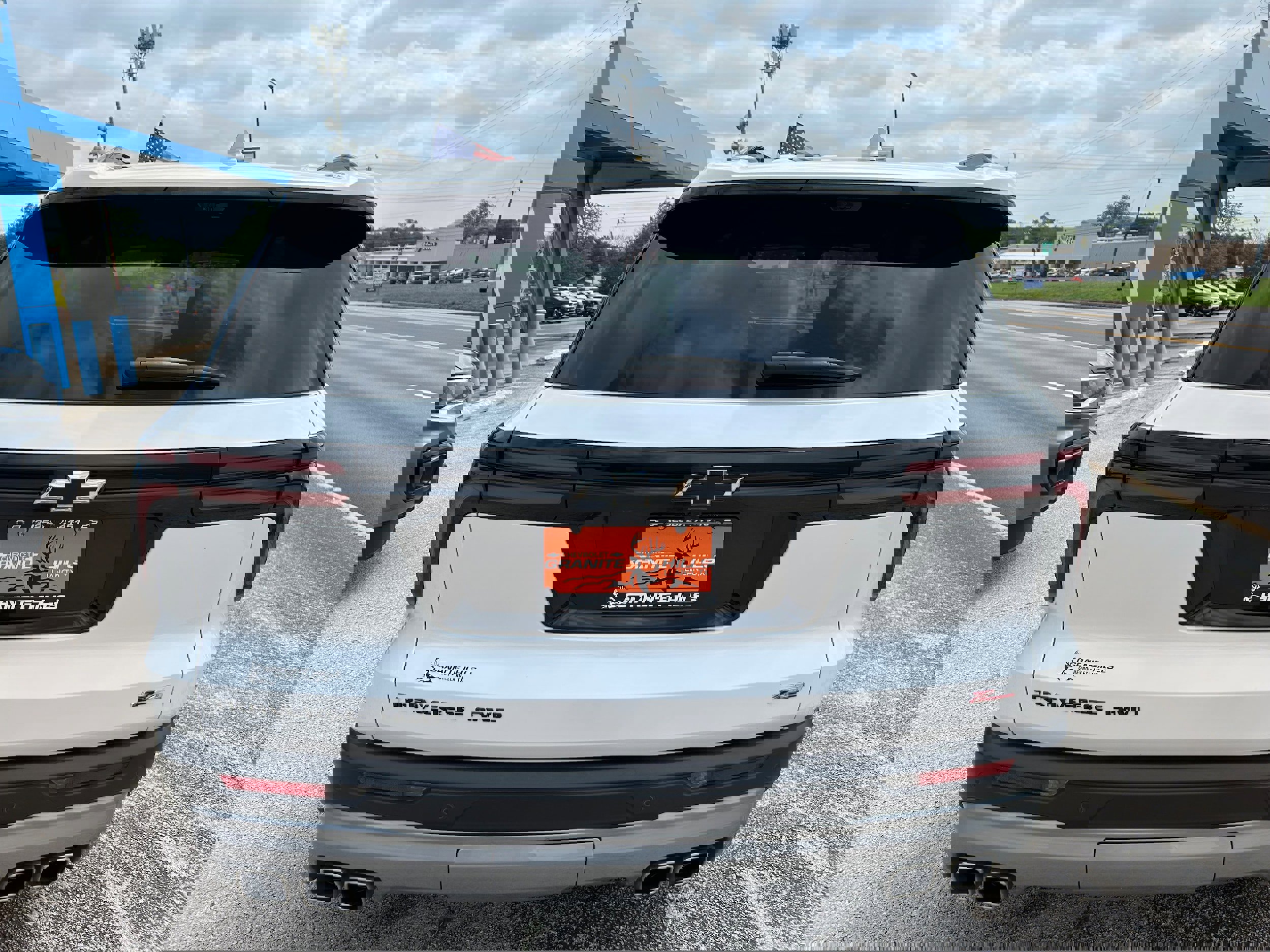 Used 2024 Chevrolet Traverse Z71 w/ Enhanced Driving Package AWD/4WD image 8