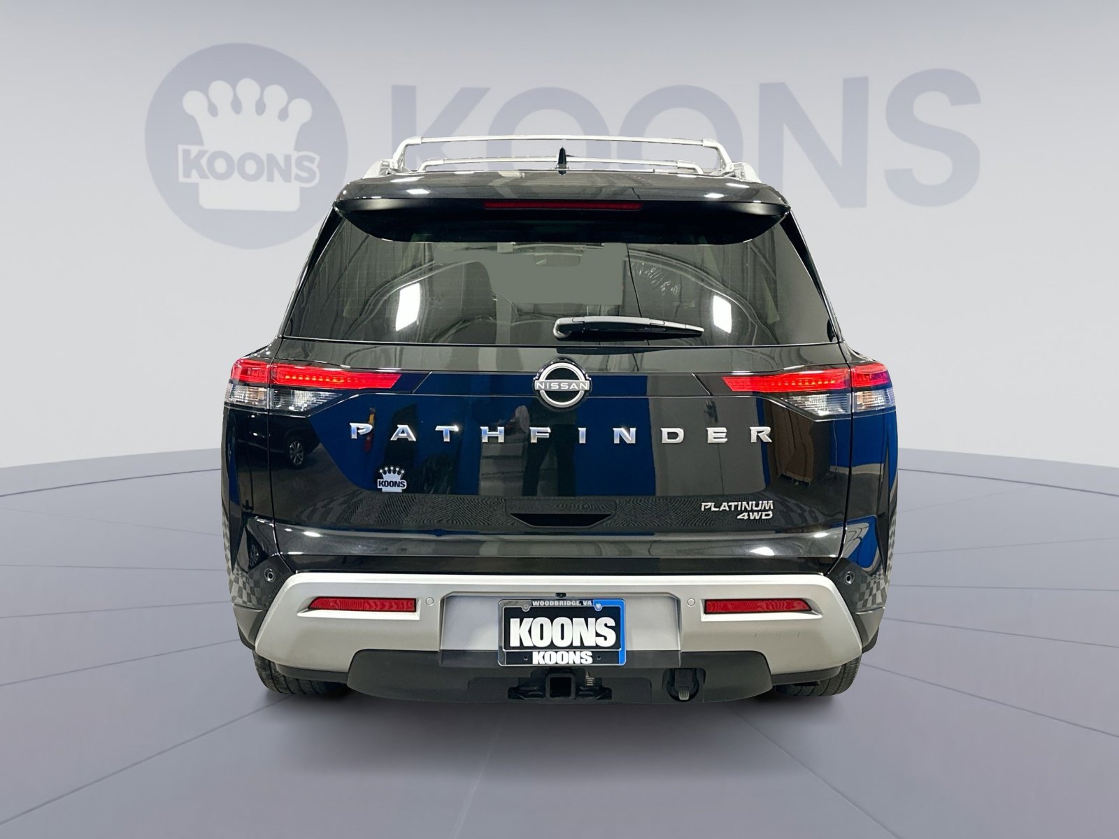 Used 2023 Nissan Pathfinder Platinum image 5