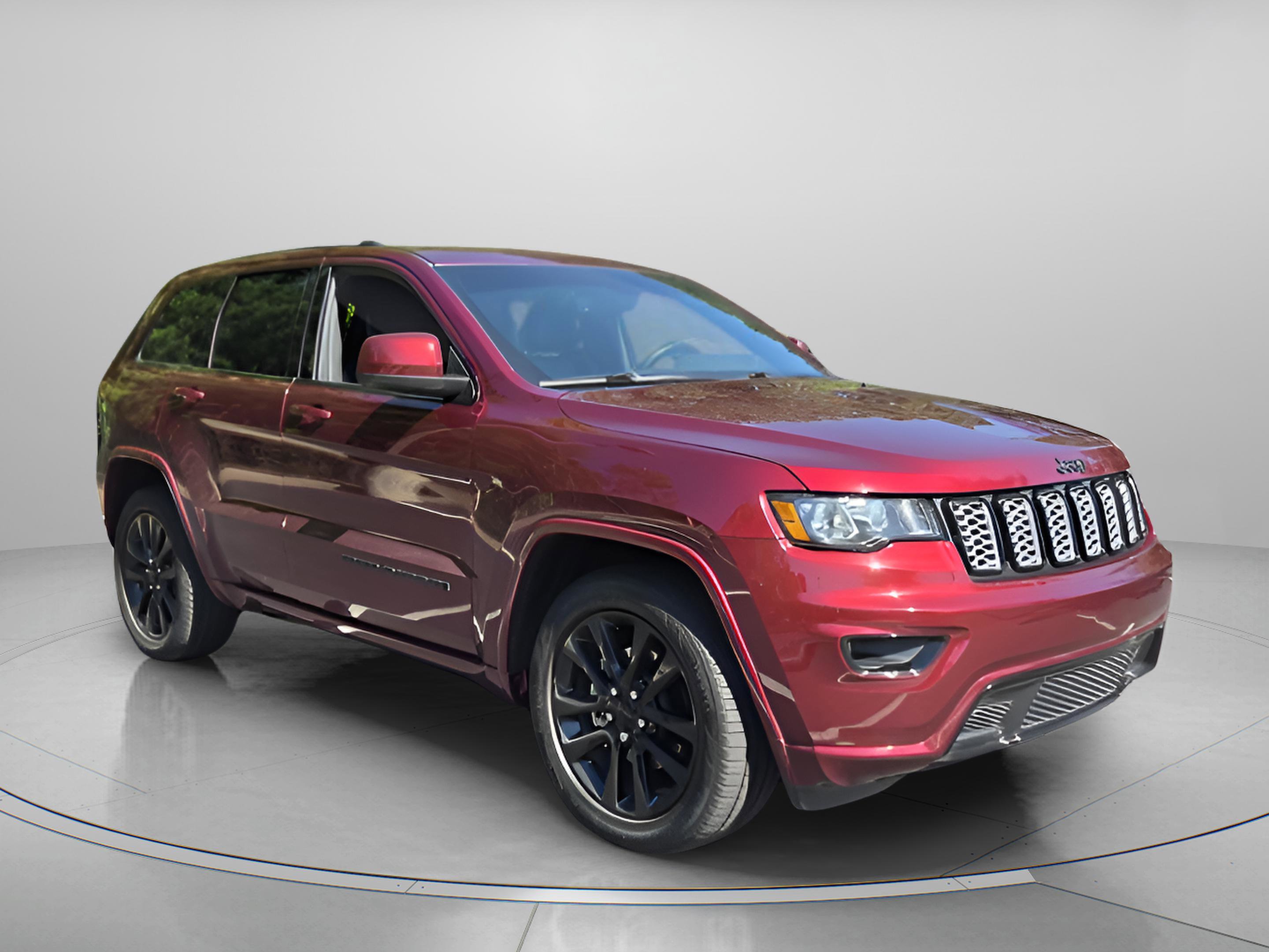 Used 2018 Jeep Grand Cherokee Altitude RWD image 7