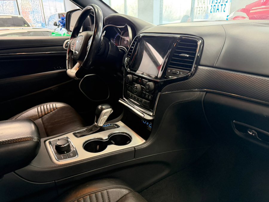 Used 2021 Jeep Grand Cherokee SRT AWD/4WD image 34
