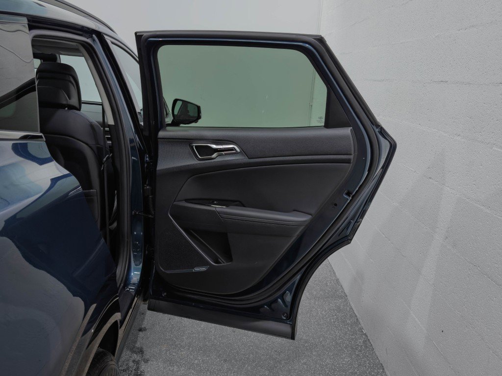 Used 2025 Kia Sportage SX Prestige image 20