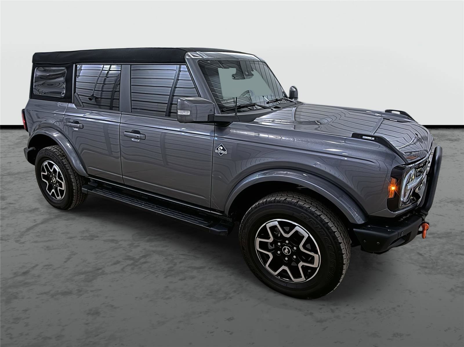 Used 2023 Ford Bronco Outer Banks image 5