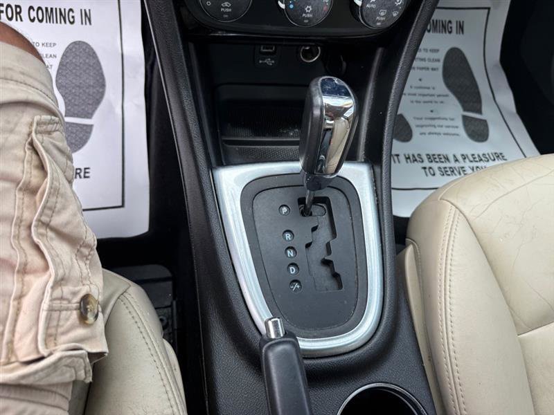 Used 2014 Chrysler 200 Limited w/ Sun/Sound Group FWD image 15