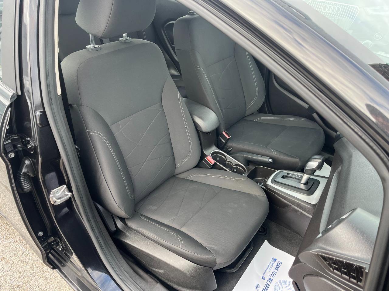 Used 2015 Ford Fiesta SE image 17