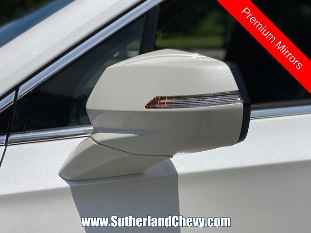 Used 2024 Cadillac XT6 Luxury w/ LPO, Floor Liner Package FWD image 11