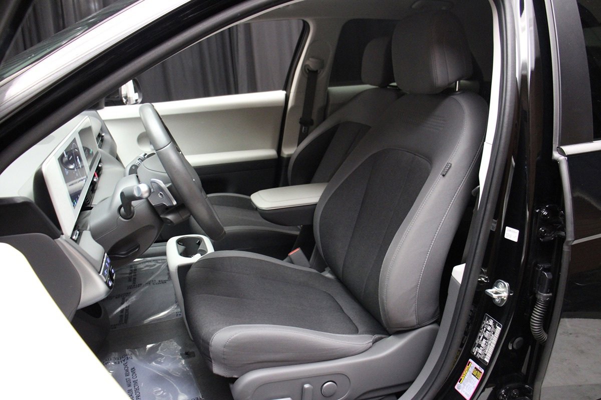 Used 2024 Hyundai Ioniq 5 SEL AWD/4WD image 36