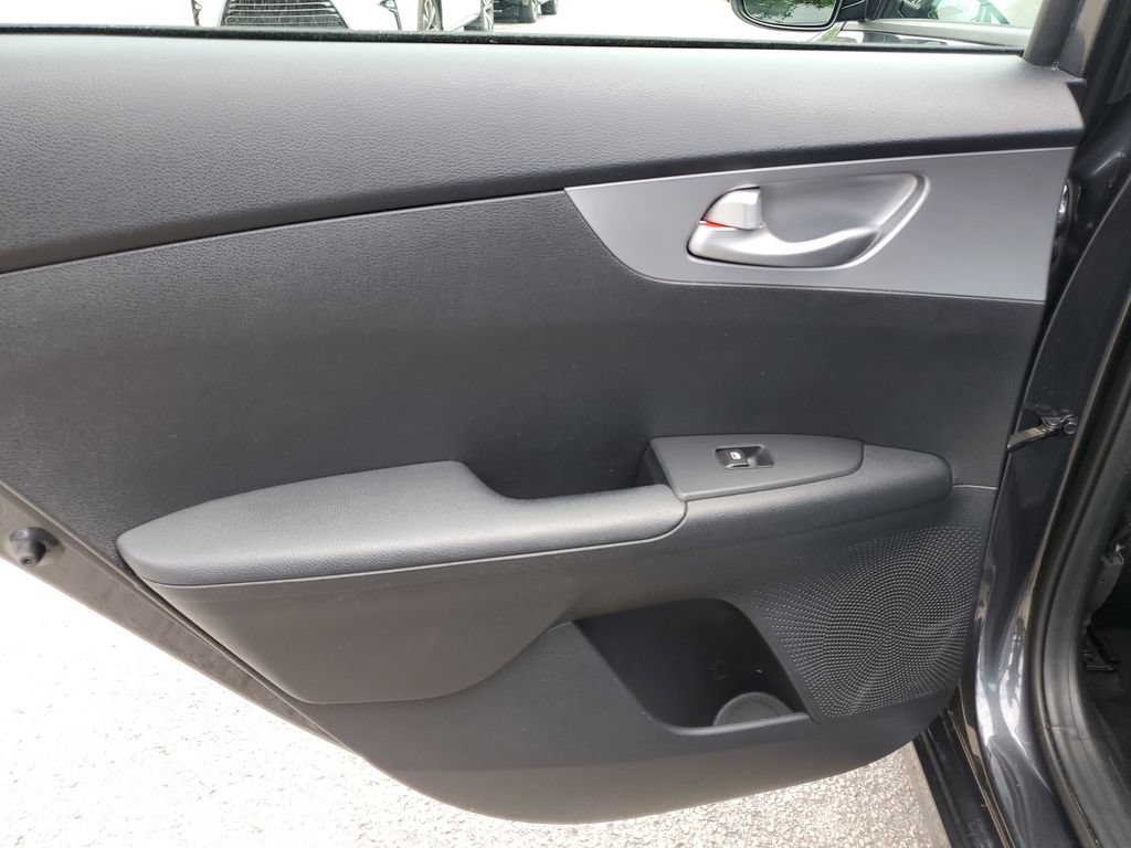 Used 2023 Kia Forte LXS FWD image 16