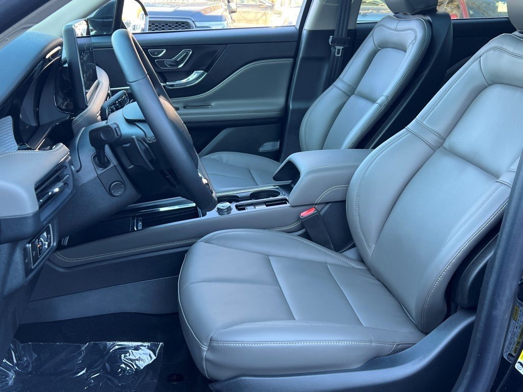 New 2026 Lincoln Corsair Premiere AWD/4WD image 13