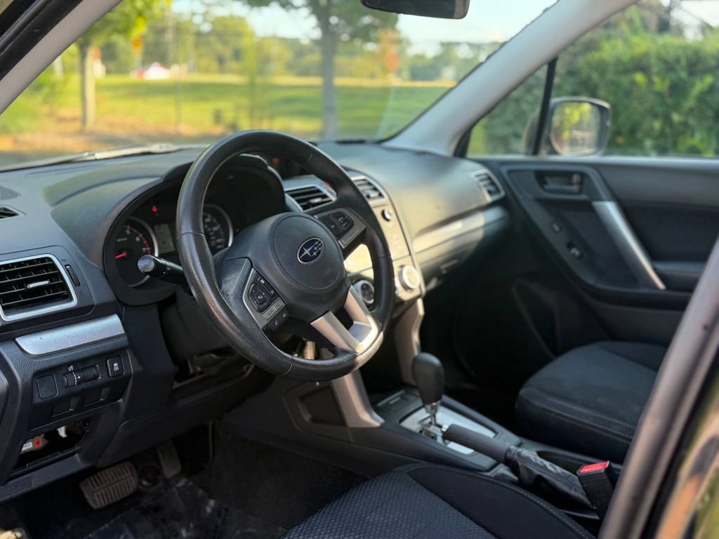 Used 2018 Subaru Forester 2.5i w/ Alloy Wheel Package AWD/4WD image 11