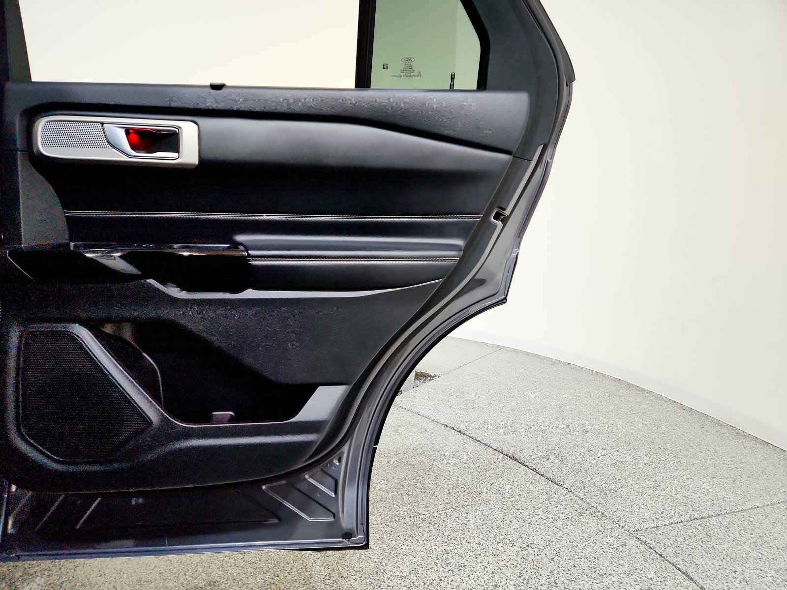 Used 2022 Ford Explorer ST w/ Equipment Group 401A image 22