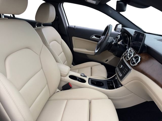 Used 2020 Mercedes-Benz GLA 250 image 17