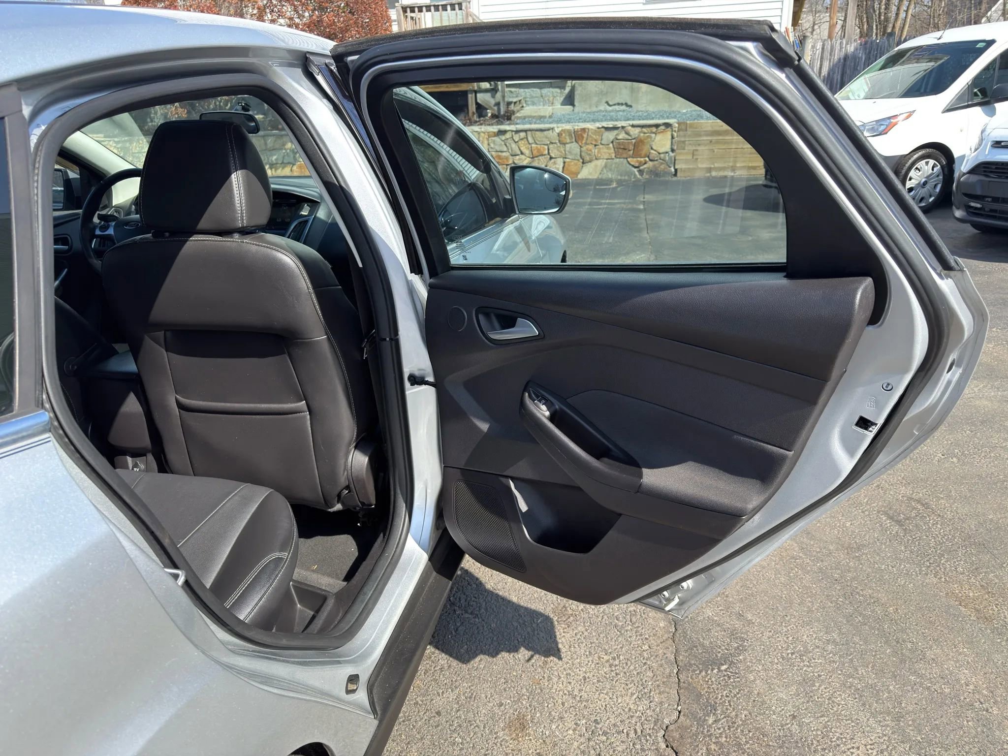 Used 2014 Ford Focus Titanium image 17