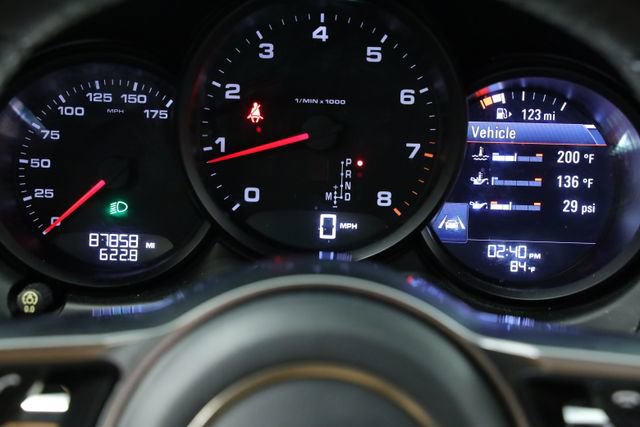 Used 2018 Porsche Macan image 14