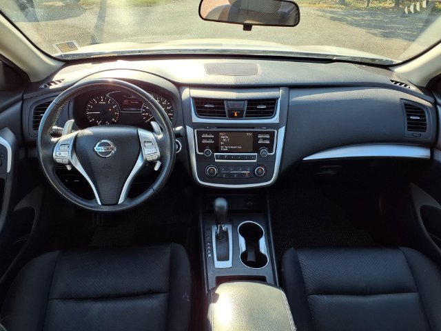 Used 2017 Nissan Altima 2.5 SR FWD image 10