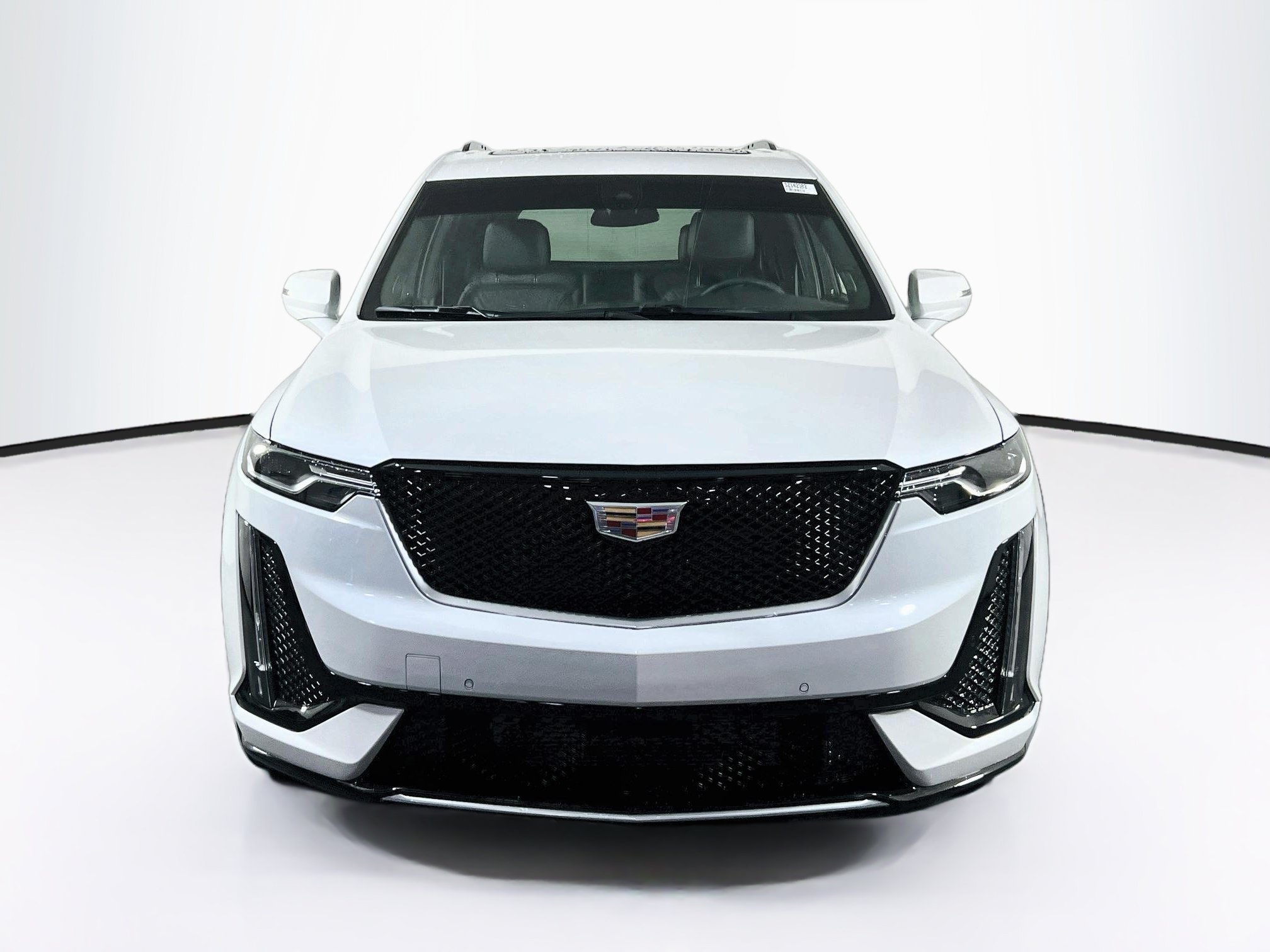 Used 2025 Cadillac XT6 Sport AWD/4WD image 2