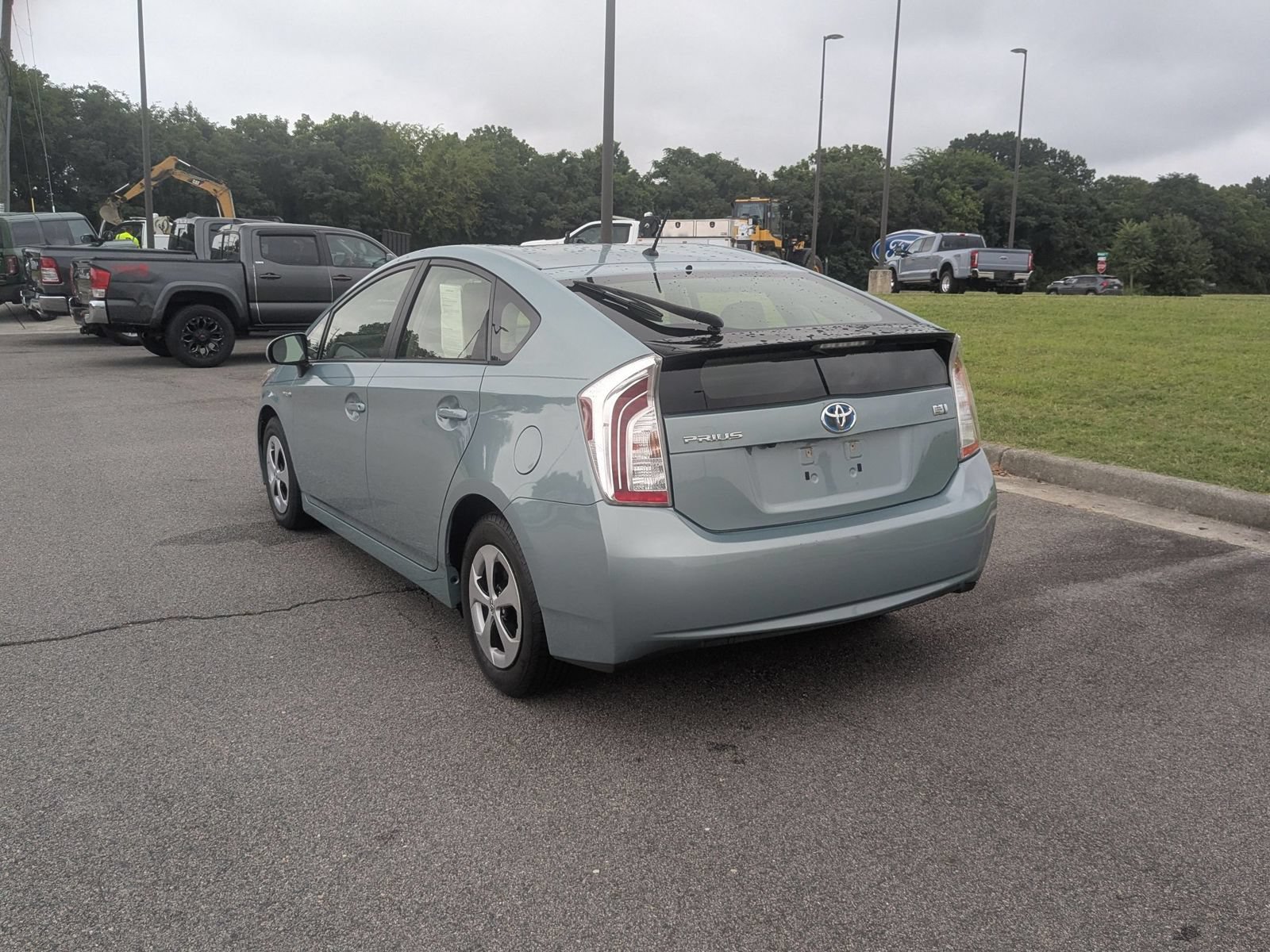 Used 2015 Toyota Prius Two FWD image 5