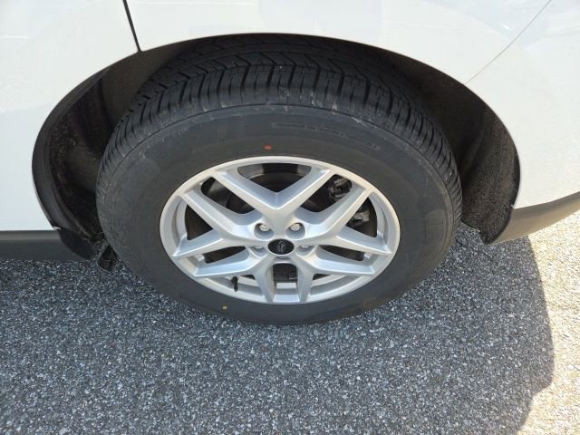 Used 2024 Ford Edge SEL image 11