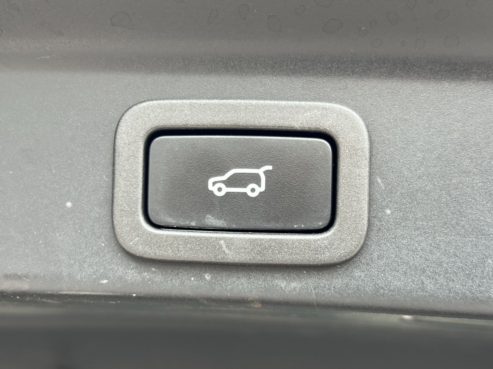Used 2022 Jaguar F-PACE S AWD/4WD image 32