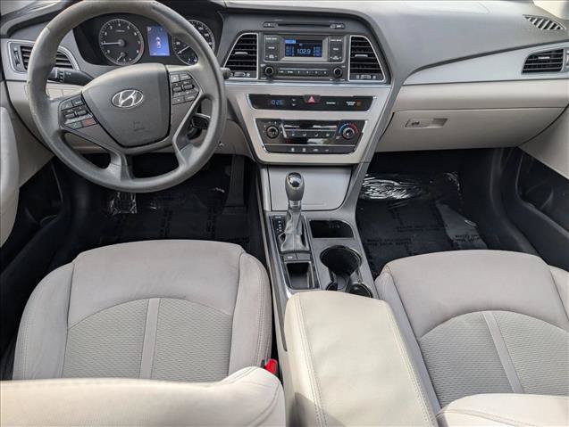 Used 2015 Hyundai Sonata SE FWD image 15