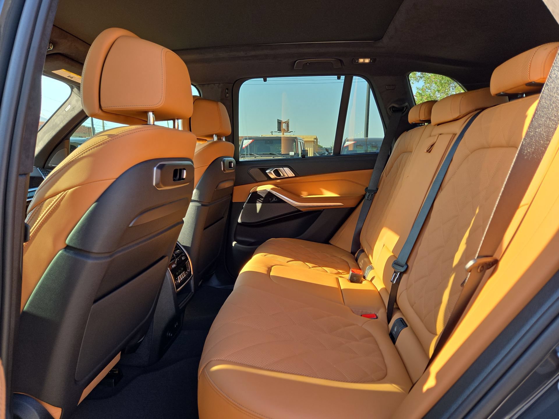 New 2026 BMW X5 M60i w/ Executive Package AWD/4WD image 13