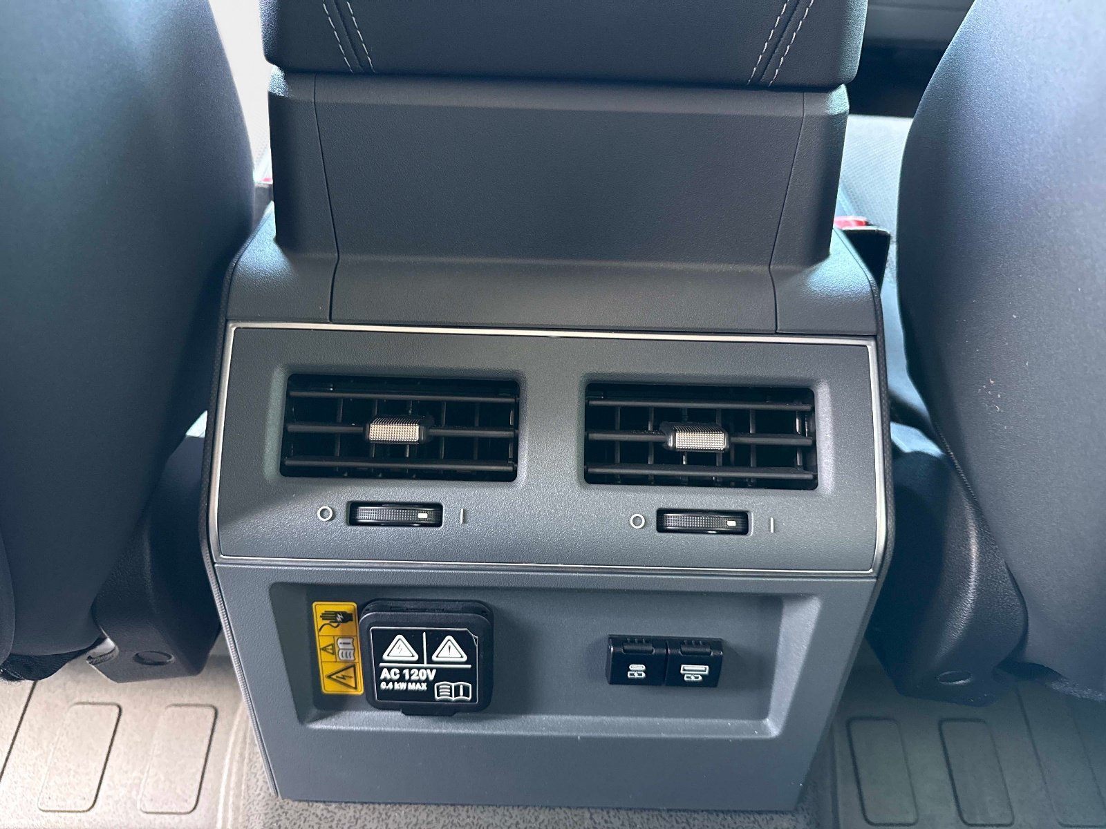 Used 2024 INEOS Grenadier AWD/4WD image 16