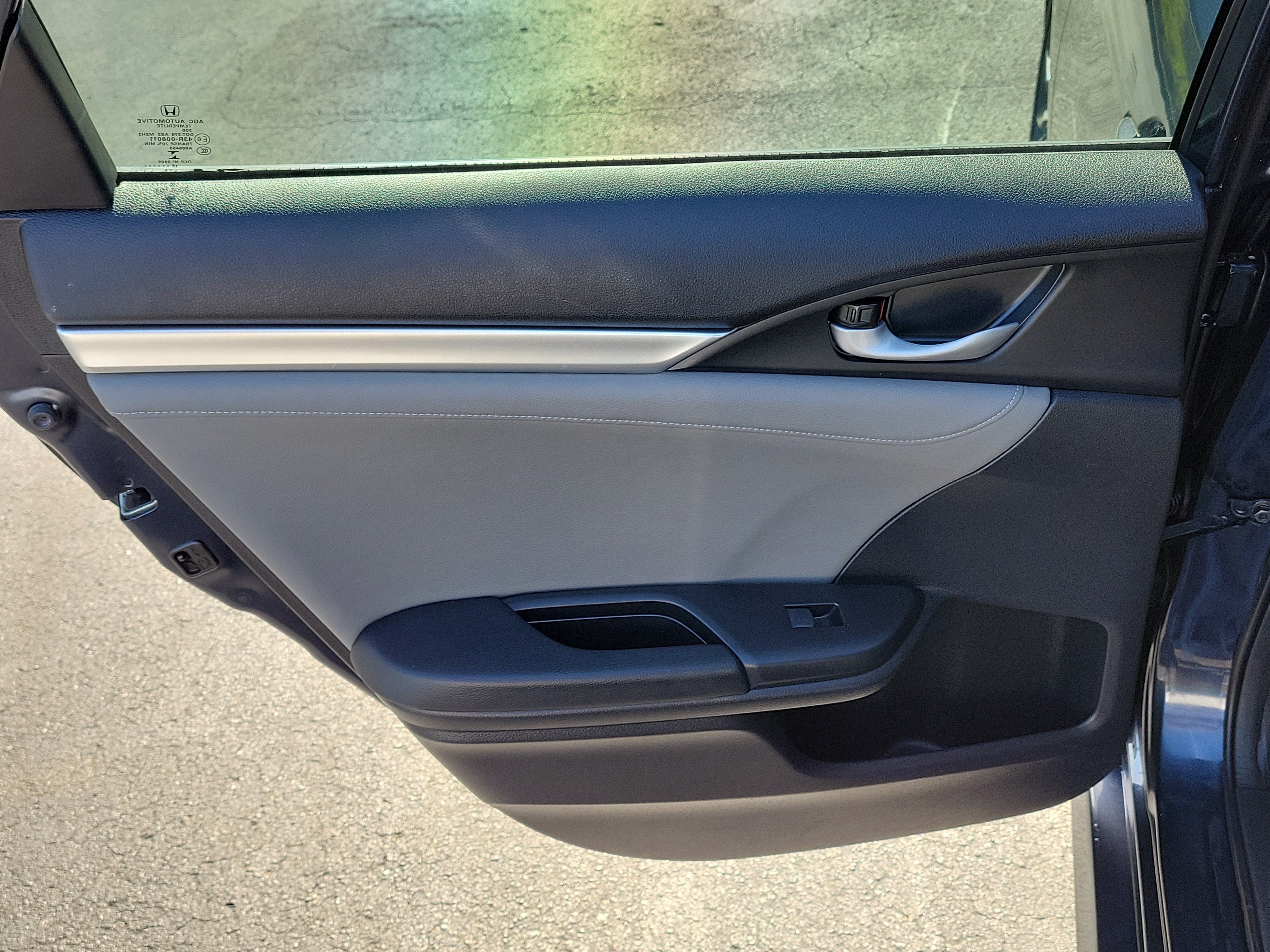 Used 2019 Honda Civic EX-L image 8