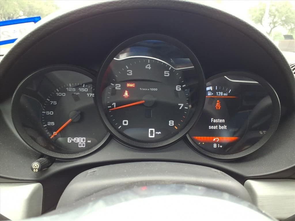 Used 2018 Porsche 718 Cayman RWD image 25