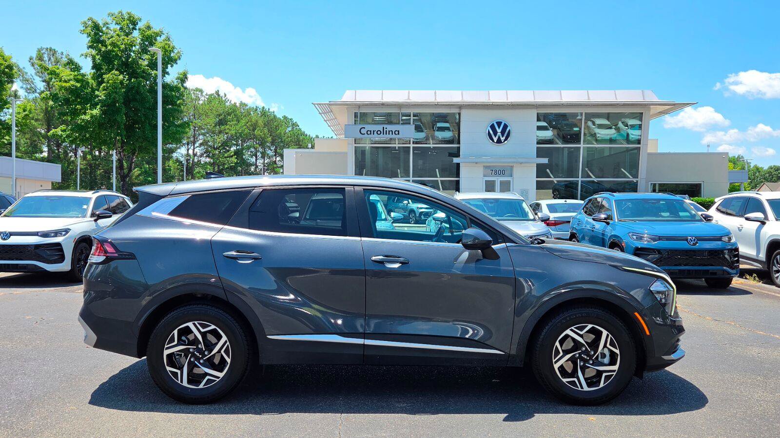 Used 2023 Kia Sportage LX FWD image 6